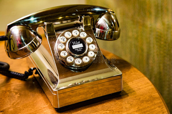 Wild & Wolf Gold Telephone 302